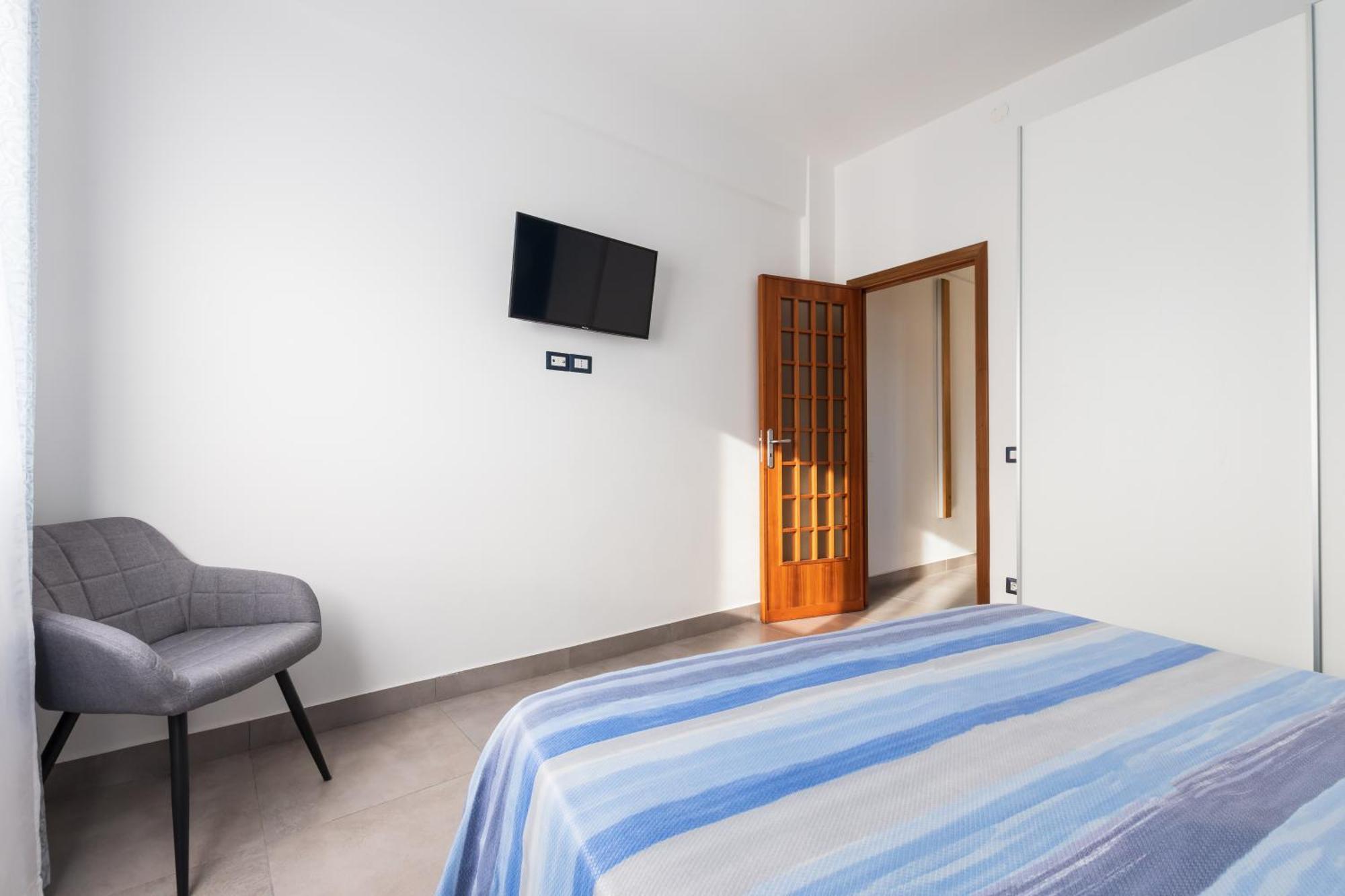 Apartamento Casa De Paoli - Vista Mare Arenella, Palermo Con Parcheggio Privato Exterior foto