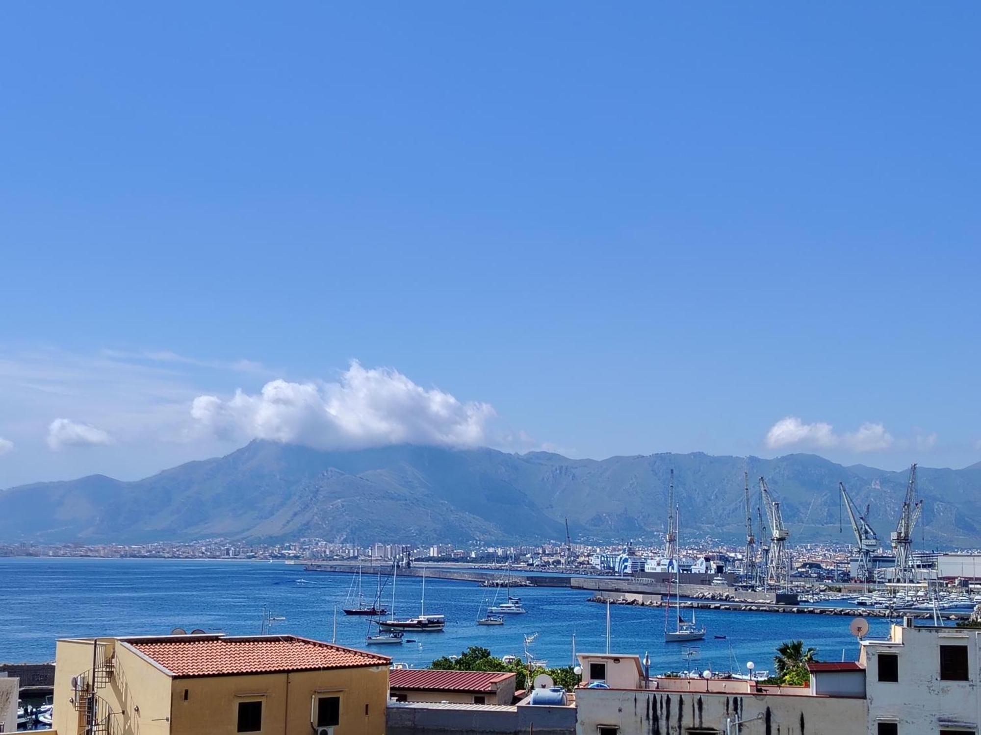 Apartamento Casa De Paoli - Vista Mare Arenella, Palermo Con Parcheggio Privato Exterior foto